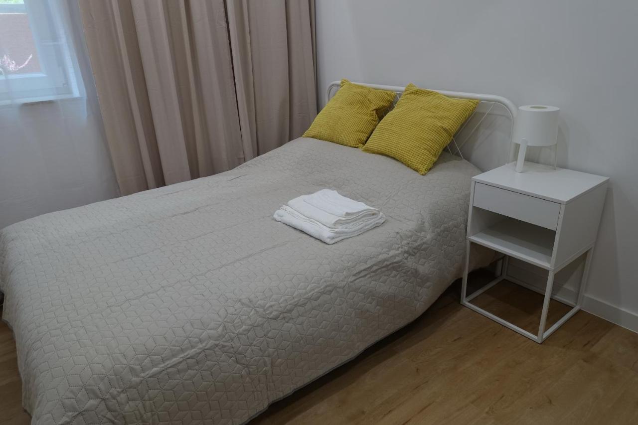 Three Rooms Apartment Краков Экстерьер фото