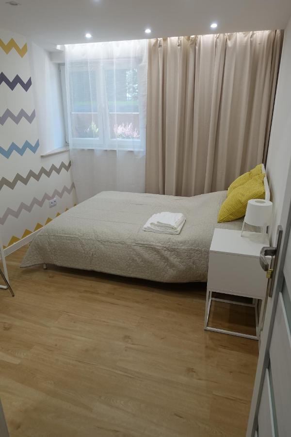 Three Rooms Apartment Краков Экстерьер фото