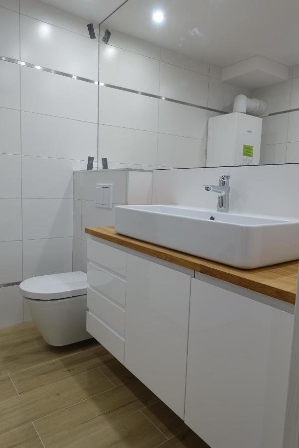 Three Rooms Apartment Краков Экстерьер фото