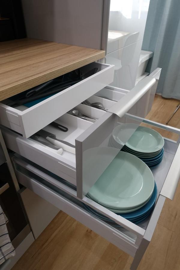 Three Rooms Apartment Краков Экстерьер фото
